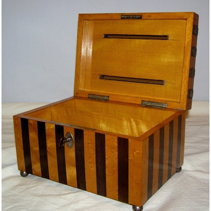 Letterbox with musical mechanism from Moinat SA – Antiques and home décor