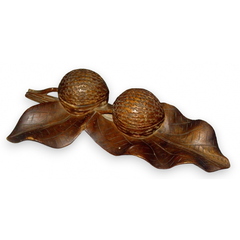 "Walnut" inkwell, carved from wood, by Moinat SA – Antiques and home décor