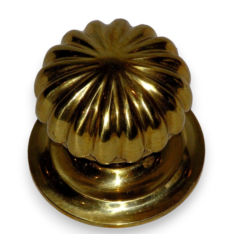 Brass door knob, designed by Moinat SA – Antiques and home décor