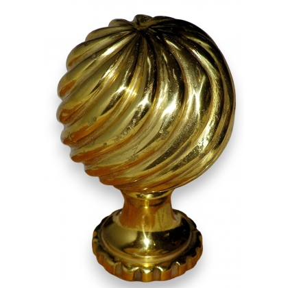 Boule d\'escaliers en laiton