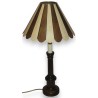  Lampe en acajou, abat-jour crème rayé sur  Moinat SA  - Antiquités décoration