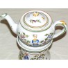 Porcelain teapot at Moinat SA – Antiques and home décor