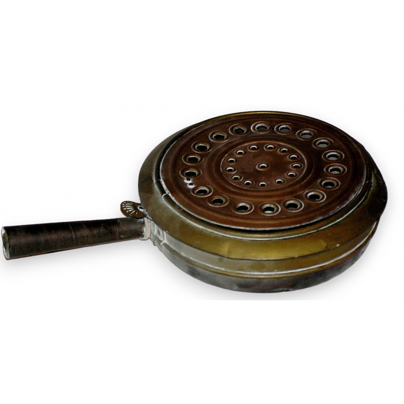 Copper and brass bed warmer at Moinat SA – Antiques and home décor