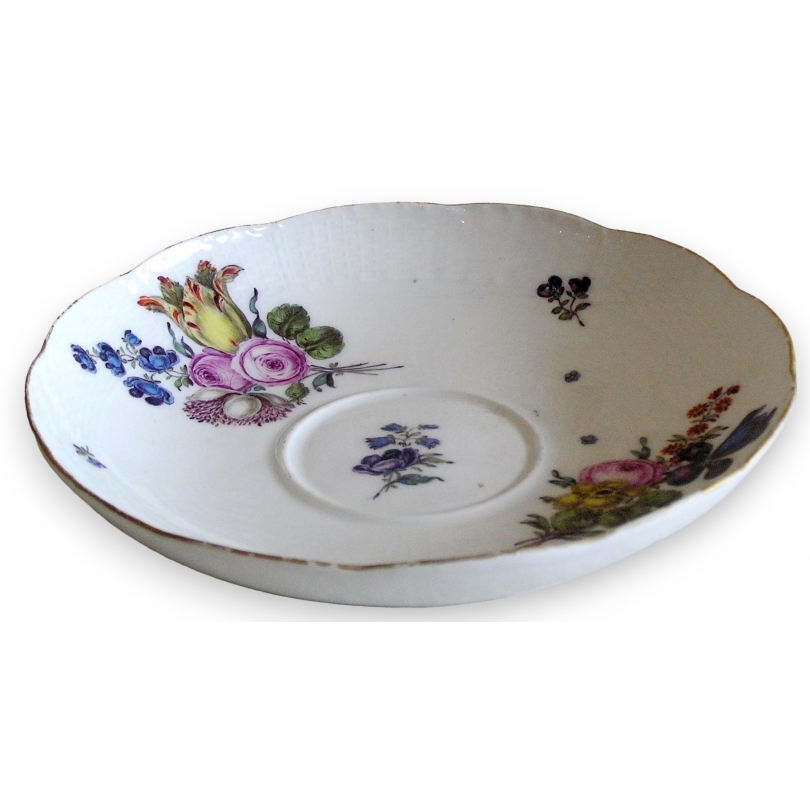  Assiette de Meissen sur  Moinat SA  - Antiquités décoration