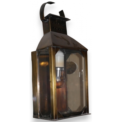 Lantern – handcrafted – made of brass by  Moinat SA  – Antiques and home décor