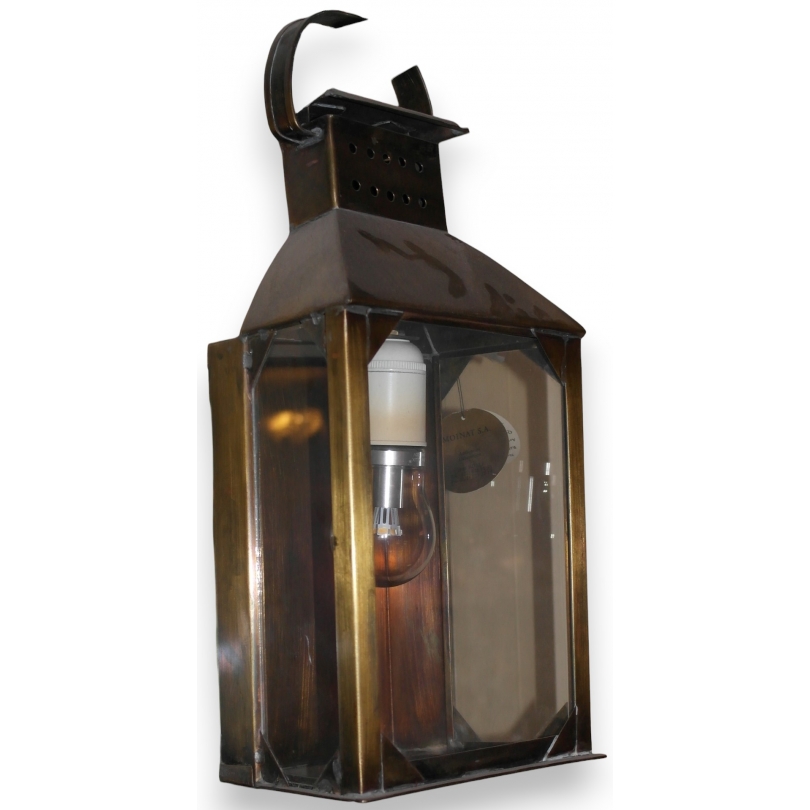 Lantern – handcrafted – made of brass by  Moinat SA  – Antiques and home décor