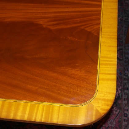  Table de salle à manger en acajou sur  Moinat SA  - Antiquités décoration