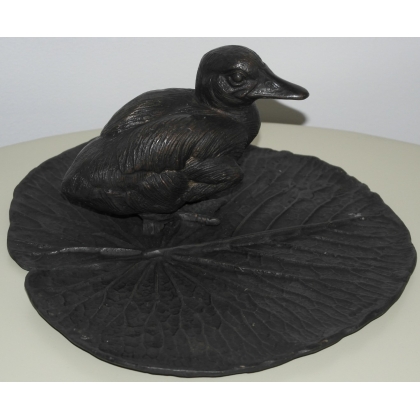Bronze \"Caneton sur nénuphar\"