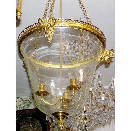  Suspension Cloche "Tête de bélier" sur  Moinat SA  - Antiquités décoration