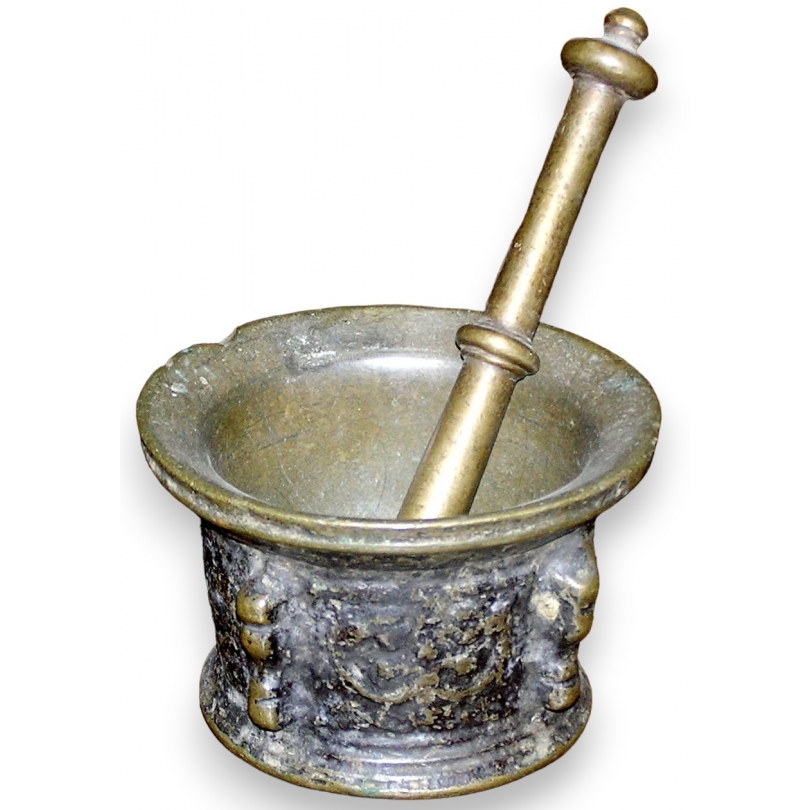Bronze mortar at  Moinat SA  - Antiques and home décor