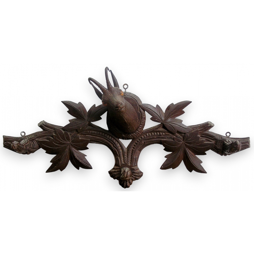 Brienz ‘Chamois Head’ coat rack at Moinat SA – Antiques and home décor