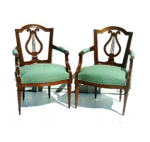 Pair of Louis XVI armchairs, Berne. Back lyre.