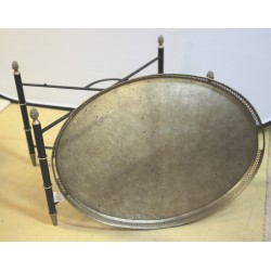  Table-plateau ovale en tôle argentée sur  Moinat SA  - Antiquités décoration