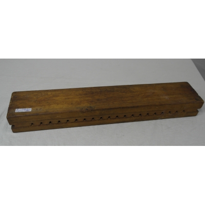 Zigarrenform aus Holz bei Moinat SA – Antiquitäten und Dekoration