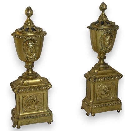 Pair of incense burners. From  Moinat SA  - Antiques and home décor