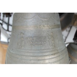  Cloche en bronze marquée GEB. BIAGGI sur  Moinat SA  - Antiquités décoration