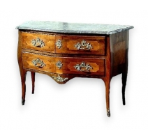 Louis XV chest of drawers, wit