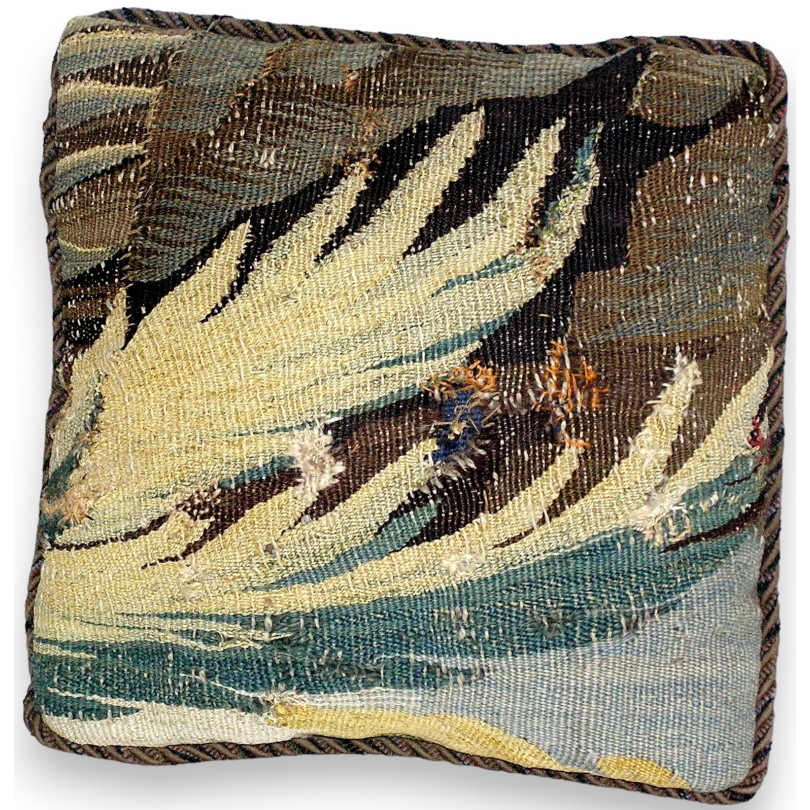 Antique tapestry cushion at  Moinat SA  - Antiques and home décor