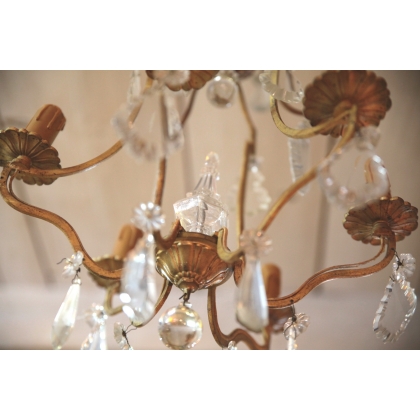 Gilded iron chandelier with pendants by  Moinat SA  - Antiques and home décor