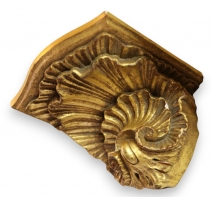 Console dorée à la feuille "Moubella"