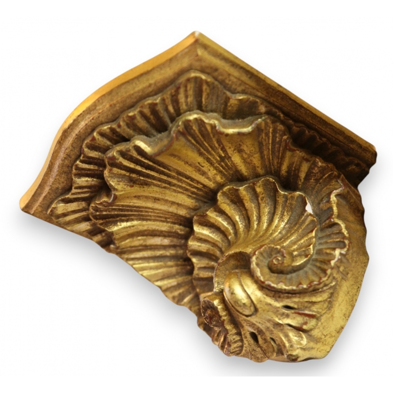 Console dorée à la feuille "Moubella"