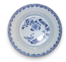 Assiette en porcelaine chinoise bleu et blanc