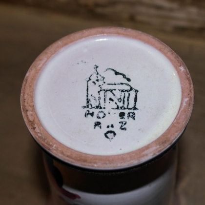 Pink-painted vase signed NOVERRAZ, by Moinat SA – Antiques and home décor