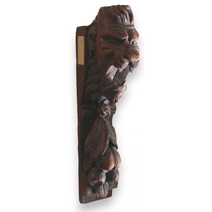 "Lion's Head" wooden wall light at Moinat SA – Antiques and home décor