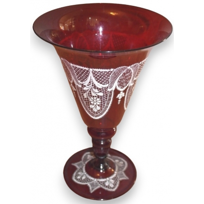 Coupe en verre de Murano, décor émaillé