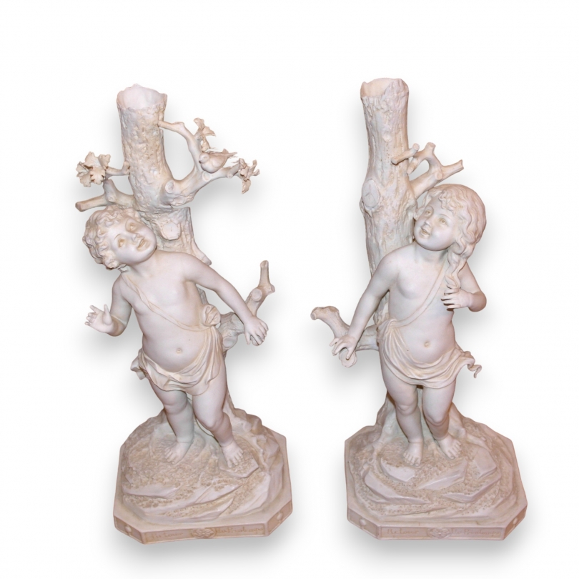 Pair of biscuit-style candlesticks "Back to Moinat SA" – Antiques and home décor