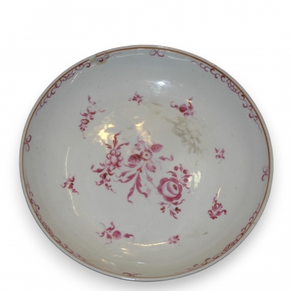 Assiette porcelaine, décor rose, creuse