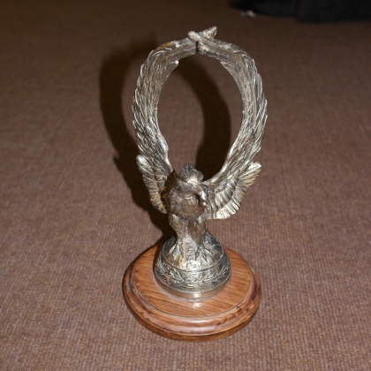 "Eagle with outstretched wings" watch stand at Moinat SA – Antiques and home décor