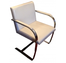 Fauteuil "Brno" acier plat et cuir