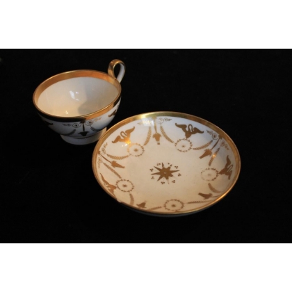 Empire-style cup and saucer by Moinat SA – Antiques and home décor