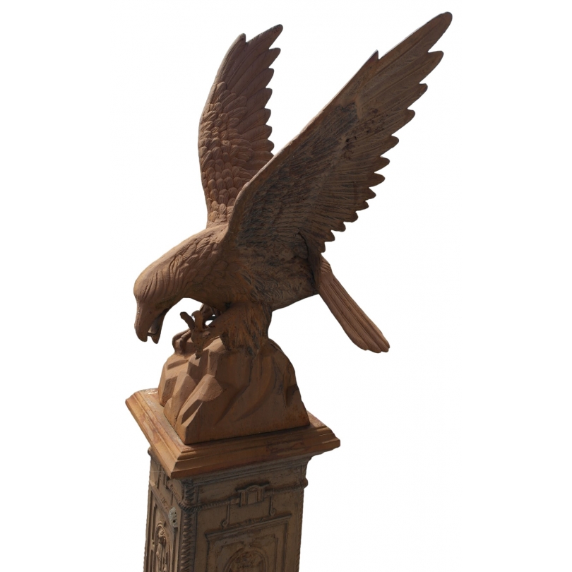 Grand aigle en fonte avec socle