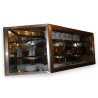  Vitrine en laiton avec rayons en verre sur  Moinat SA  - Antiquités décoration