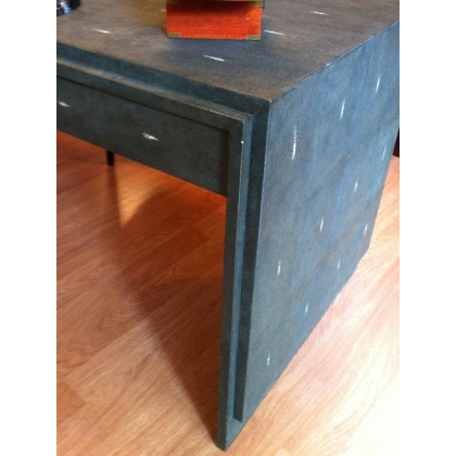 Khaki-coloured stingray-skin desk from Moinat SA – Antiques and home décor