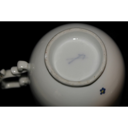 Cup and saucer – MEISSEN – decorated by Moinat SA – Antiques and home décor