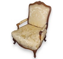 Grand fauteuil style Régence en noyer