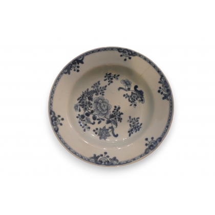 Assiette en porcelaine Chine (Félée)