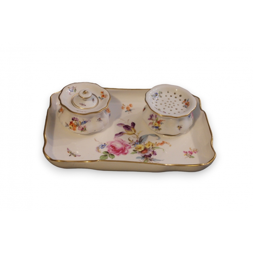 Meissen porcelain inkwell ‘bouquet’ at Moinat SA – Antiques and home décor