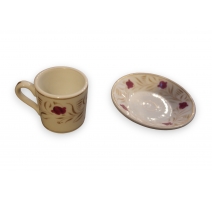 Tasse et sous-tasse en porcelaine