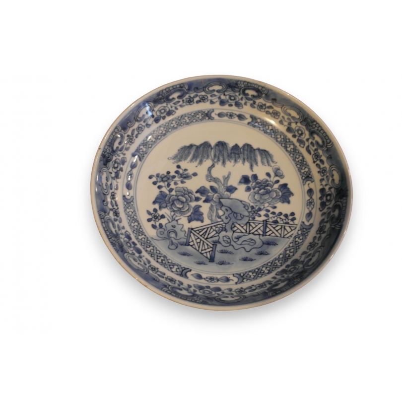 Assiette en porcelaine