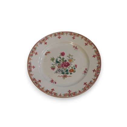 Assiette \"fleurs\" en porcelaine
