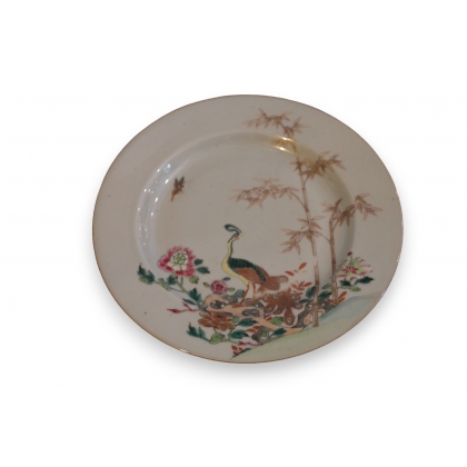 Assiette en porcelaine