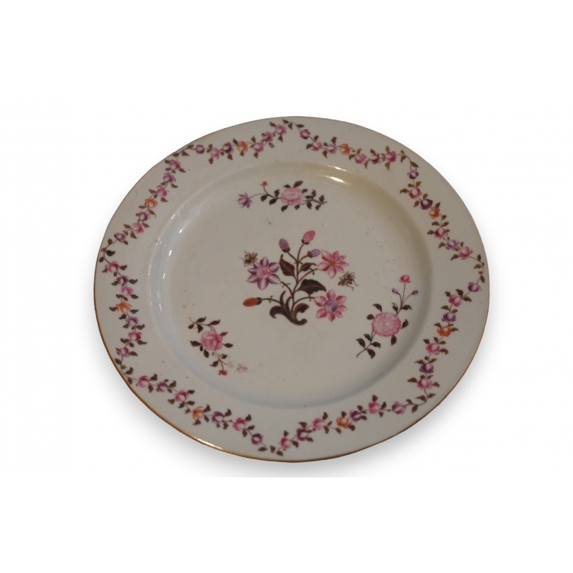 Assiette en porcelaine
