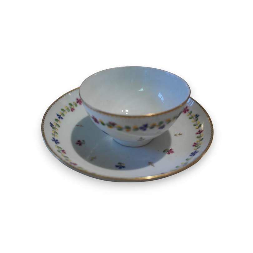 Bol et sous-tasse en porcelaine de Nyon