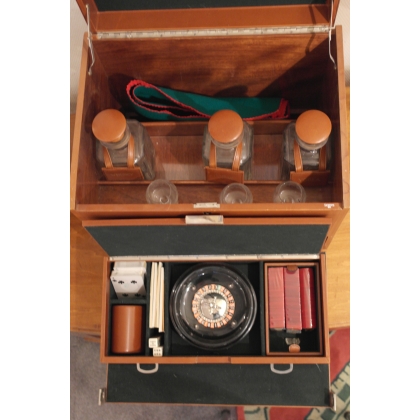 Boite à jeux en cuir pour LOEWE 1846