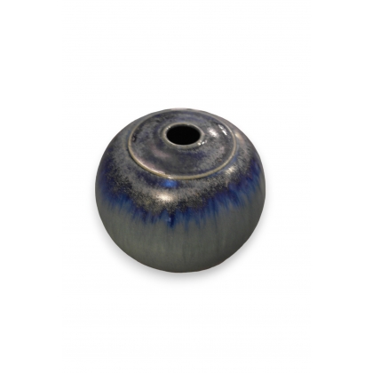 Blue ceramic vase at  Moinat SA  - Antiques and home décor