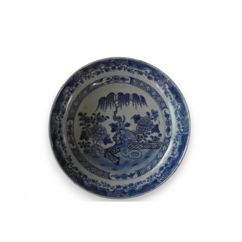Assiette en porcelaine bleu-blanc